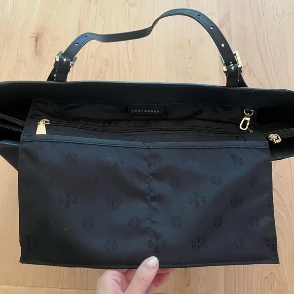 [Tory Burch] Saffiano Leather Laptop Tote Bag - Picture 8 of 14